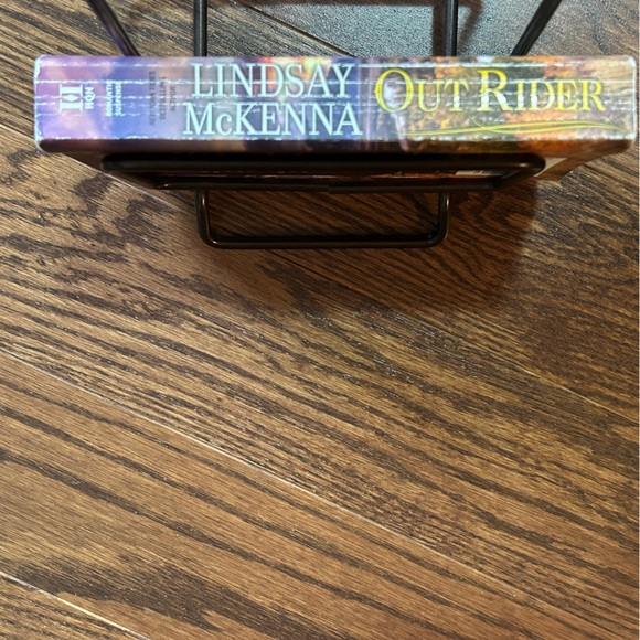 4 books for $16 - OUT RIDER by Lindsay McKenna - Picture 3 of 4